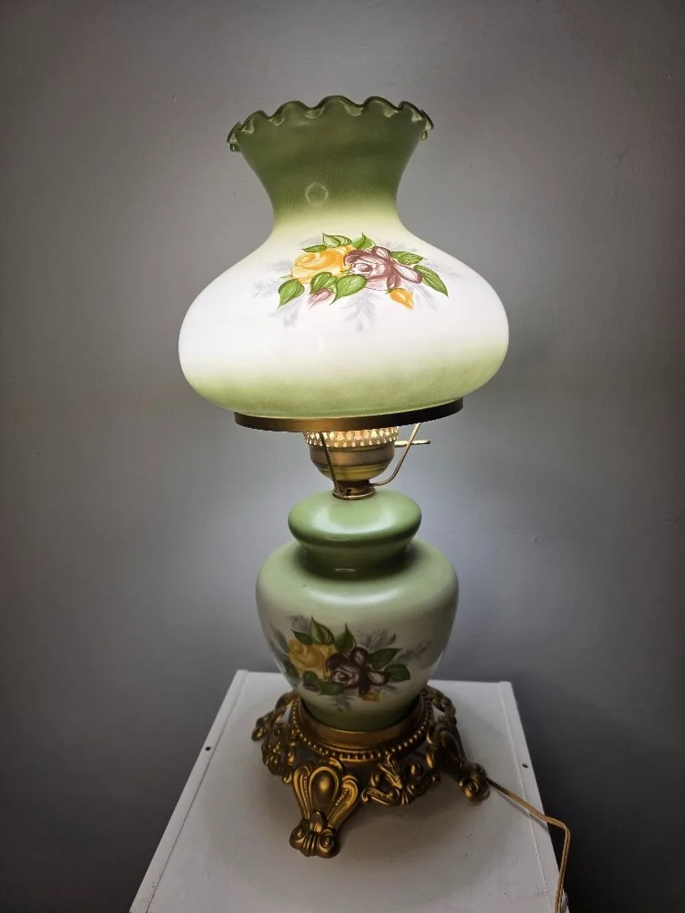Floral Green Floral Hurricane Two Way Parlor Lamp 22